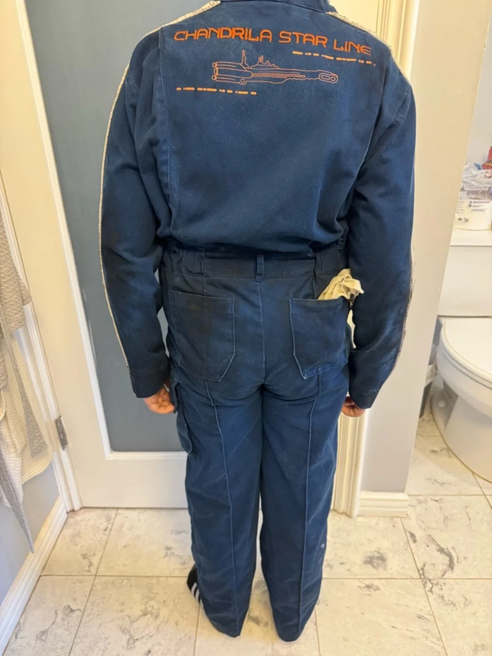 Child XL size Galactic Starcruiser engineer jumpsuit - Picture 4 of 5